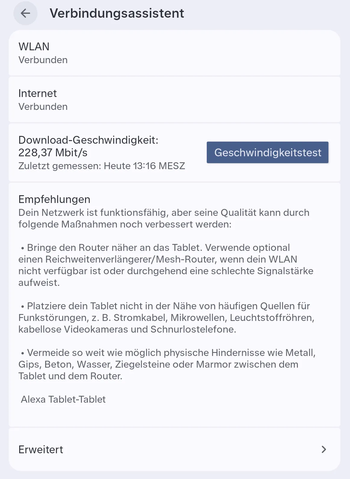 Network Advisor on the Alexa Tablet 12 Pro (German UI): Wi-Fi and internet connected, download speed 228.37 Mbit/s with the speed test button, followed by tips for better reception
